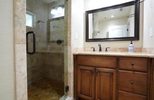 Hermosa Village Casa | Comfy Pool Home,1/4 mile Walk To Disneyland