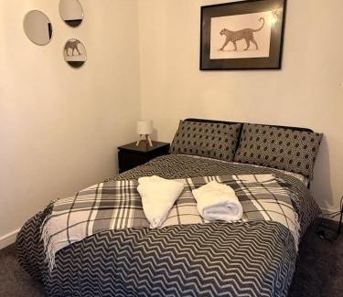 Bracknell Apartamento | Comfy Premium Home in Town