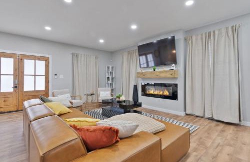 Near Eastside Casa | Comfy Room Downtown Indy