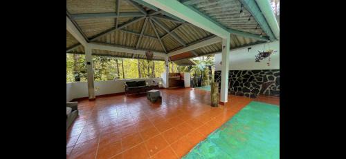 Cerro Azul Casa | Comfy & Spacious Room in Paradise Rainforest