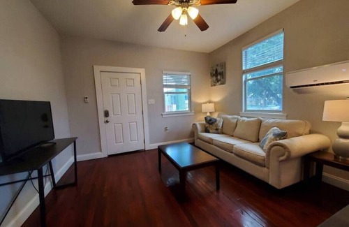 Holy Cross District Apartamento | Comfy St Claude 2 Bedroom