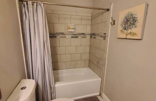 Holy Cross District Apartamento | Comfy St Claude 2 Bedroom