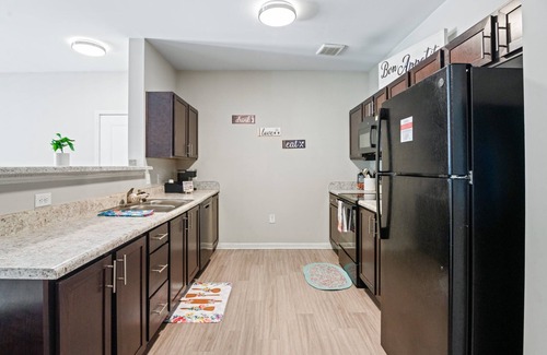 Union City Apartamento | Comfy Stay by ATL Airport + Pool Access