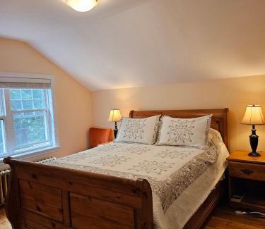 North End Casa | Comfy Stay - Close to Everything