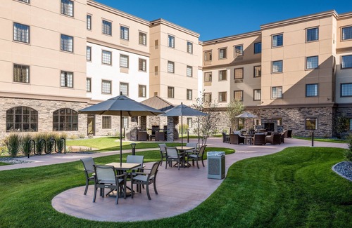 Altoona Condominio | Suite cómoda | Desayuno gratuito, Wi-Fi gratuito, piscina cubierta y bañera de hidromasaje