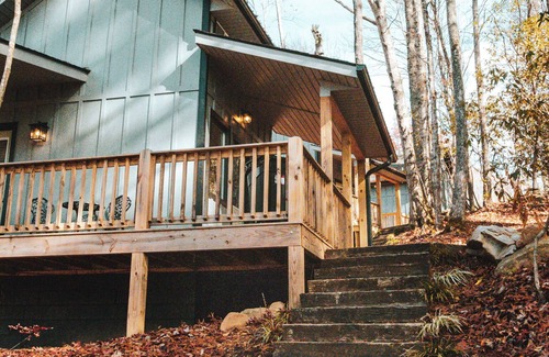 Topton Cabina | Comfy Tiny Cabin Near Lake Nantahala - The Great Smoky Mountains
