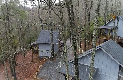 Topton Cabina | Comfy Tiny Cabin Near Lake Nantahala and the Great Smoky Mountains
