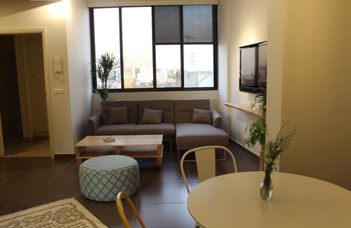 Mar Mikhael Apartamento | Rincón del cómic | Mar Mikhael, un espacioso apartamento de 2 dormitorios en Beirut