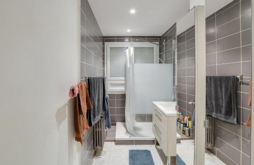 Saint-Sebastien-sur-Loire Apartamento | Comme chez vous - 3 chambres et un canapé-lit