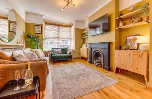 Cleethorpes Casa | Commercial Boho Beach House Hot Tub