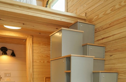 Maplewood Casa | Commodious Tiny Home