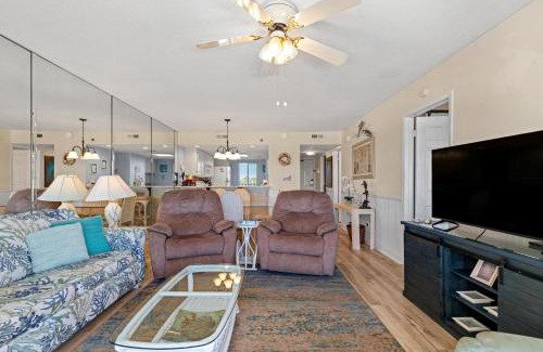 Lower Grand Lagoon Casa | Commodore 304 Gorgeous Beach Views! Near St. Andrews State Park.