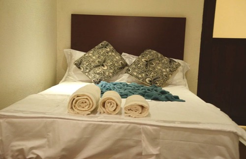 Entebbe Hotel | Commonlens Inn Hotel.