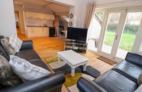 Wrexham Casa | CAJA COMÚN DE MADERA, admite mascotas en Holt, Gales del Norte, Ref 999600