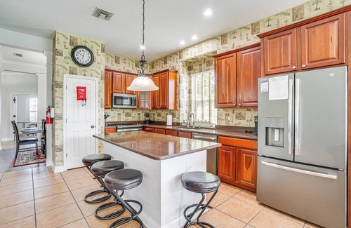Vista East Casa | Community Amenities at Spacious Orlando Home!