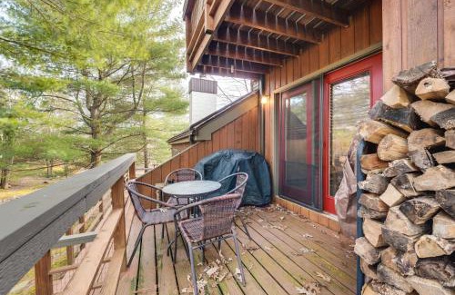 Lake Harmony Casa | Community Beach Access Lake Harmony Townhome