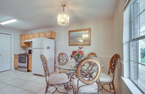 Gautier Condominio | Community Grills & Pool: Gautier Condo!