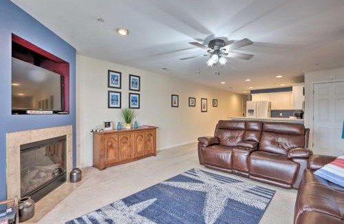 Camdenton Apartamento | Community Pool and Dock Lake of the Ozarks Condo!