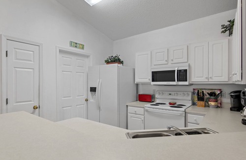 Seaspray Casa | ⭐ Community Pool- Private Beach Access - Bike - 4BR- Fins to the Right ⭐