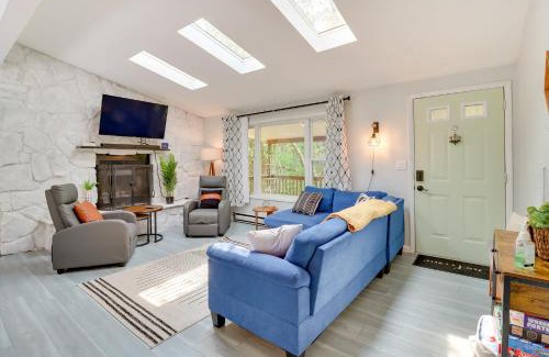Albrightsville Casa | Community Pools and Hot Tub Albrightsville Cottage!