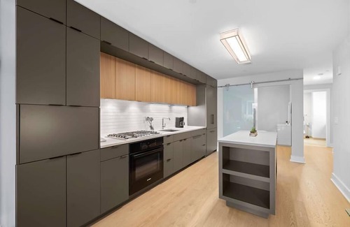 NoMa Casa | New! NoMa 1BR | 1 block from Metro | Fitness Center