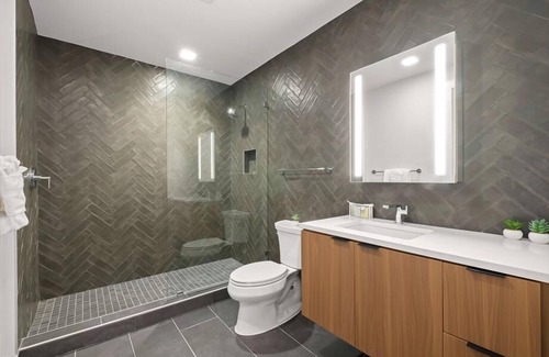 NoMa Casa | New! NoMa 1BR | 1 block from Metro | Fitness Center