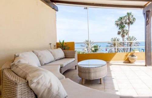 Benalmadena Costa Apartamento | Comodidad en primera linea de playa