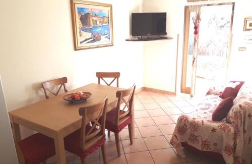 Lu Bagnu Casa | Comodo appartamento in villa 150 mt dal mare