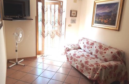 Lu Bagnu Casa | Comodo appartamento in villa 150 mt dal mare