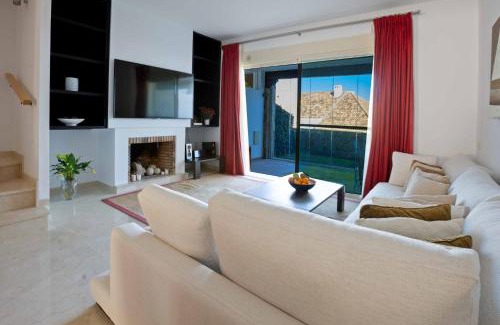 Mijas Chalet De Esquí | Comodo Triplex La Cala Golf