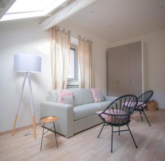 Albate Casa | Comonfive Apartments