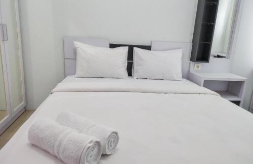 Karawang Apartamento | Compact and Cozy Tamansari Mahogany Studio Apartment By Travelio