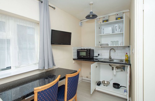 London Borough of Bromley Apartamento | Compact Studio 20 minutes to London via fast train