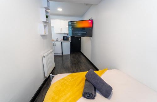 Selly Oak Apartamento | Compact studios available close to UoB and 10mins from the City!