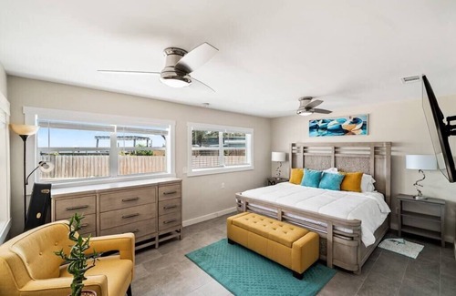 Orlando Beach Complejo | Compass 2BR Suite - Gourmet Kitchen - Water view