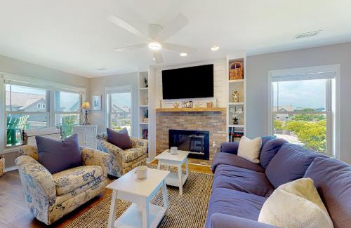 Topsail Beach Casa | Compass Rose