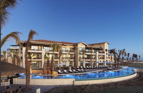 Los Cabos Apartamento | Precio competitivo: magnífica suite Pentouse con balcón y vista al mar