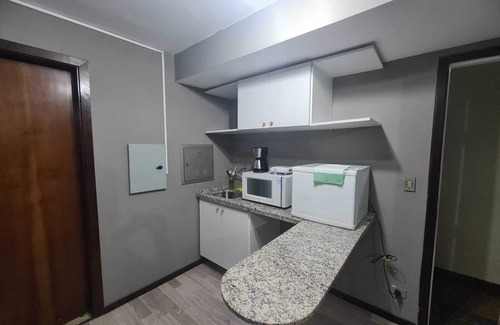 Matriz Alquiler De RV | Complete Apt in Center Curitiba Facing Shopping Mueller