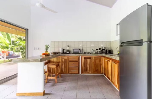 Puerto Jiménez Casa | Casa completa en la privacidad de un amplio escenario tropical