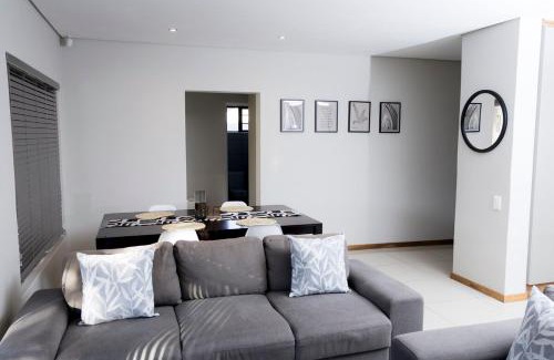 Bayswater Casa | Complete Modern 3-Bedroom Home