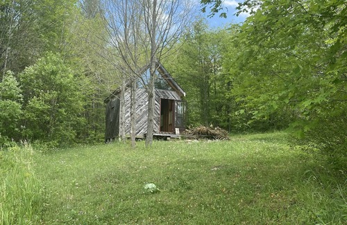 Madoc Casa | Complete privacy, large house - hot tub, sauna, 14 acres property, pet friendly