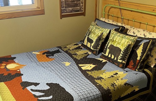 Boonville Casa | Complete serenity stream side 5 mi from Booneville.