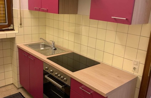 Oberhausen Casa | Habitación individual en un bungalow recientemente renovado en una ubicación central en Oberhausen