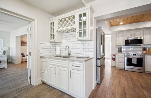 Bay Crest Park Casa | Completely Reno'd Luxury Canalfront Tampa Bay Home