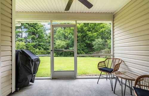 Goose Creek Casa | Completely renovated 2bed/2bath getaway! Minutes to Charleston!