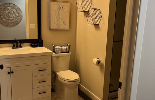 Columbia Casa | Completely Renovated 3 Bedroom 2.5 Bath House Centrally Located
