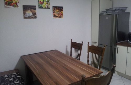 Kenzingen Apartamento | Apartamento completamente reformado cerca del parque Europa