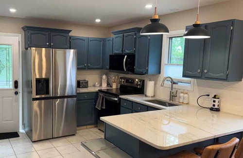 Westerly Casa | Completely renovated, finished just this April of 2025 & 5 minutes to the beach!