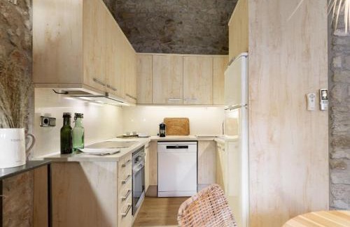 Jafre Casa | Completely renovated stone house in Costa Brava