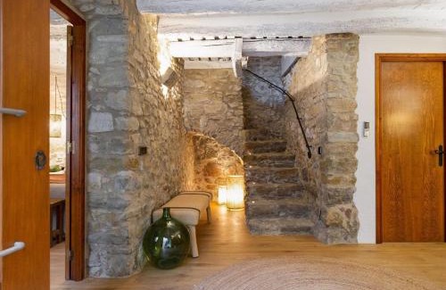 Jafre Casa | Completely renovated stone house in Costa Brava